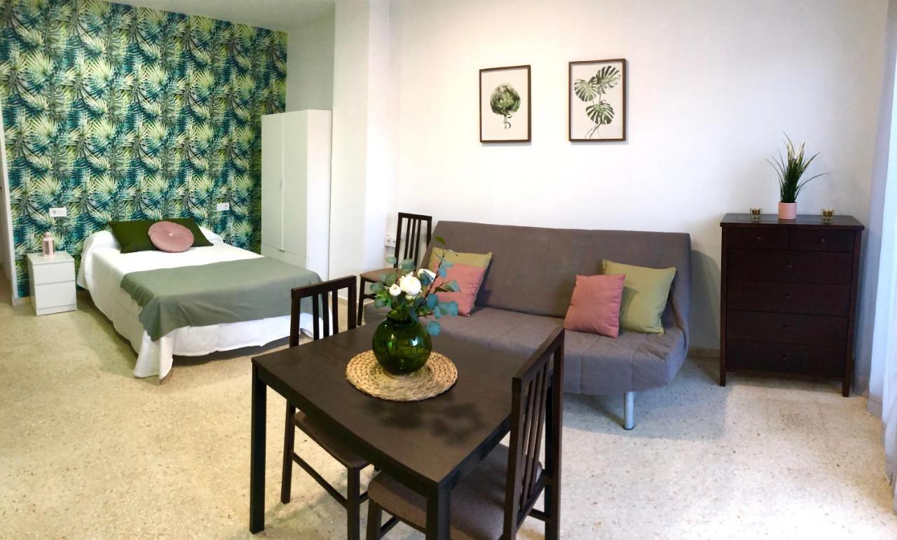 Apartamento Con Piscina En Ciudad Jardin Málaga Extérieur photo